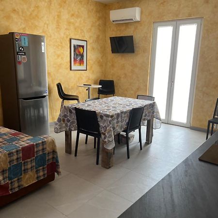 Casa Caselle Appartament Indipende 100Mq 2 Stanze 2 Bagni E Cucina Dış mekan fotoğraf